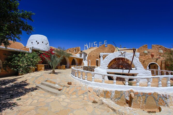 2-Day Tunisian Sahara Tour with Food & Stay from Hammamet - Chott El Jerid: mirage views and the 4x4 rhythm
