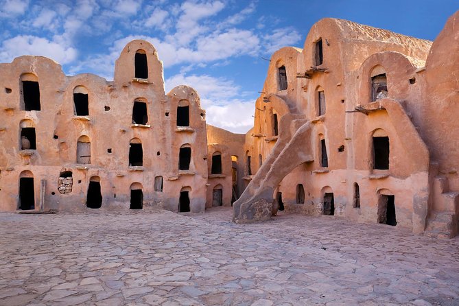 4 Days Tunisia Discovery Private Tour - Ong Jemel, Chott el Djerid, and Douz Desert Camping With Night Drumming