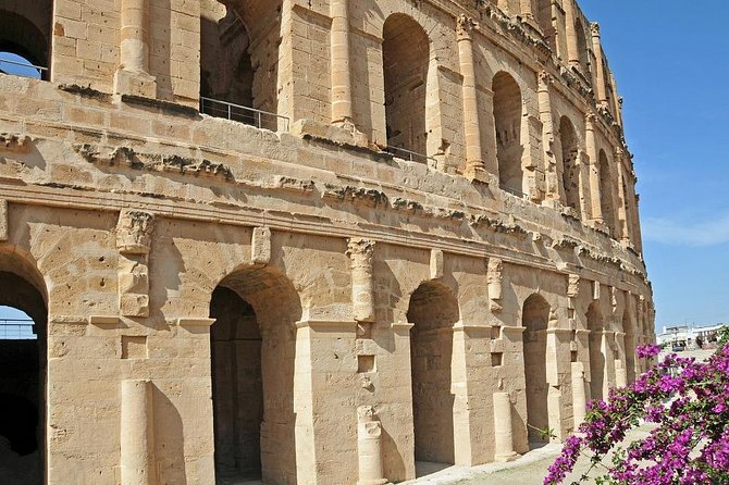 Kairouan and El Jem Private Day Tour - Mosque of Sidi Sahbi (Mosque of the Barber): A Courtyard-Centered Spiritual Stop