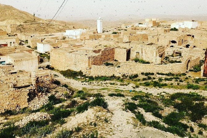 One night under the tent: Tataouine - Chenini - Ksar Ghilane - Matmata - One Night Under Canvas: Dinner, Saharan Vigil, and the Camp Feel