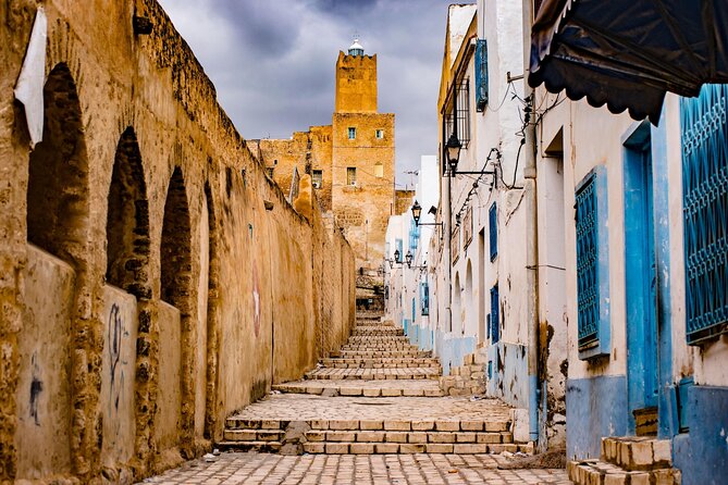 Private Tour to Kairouan, El Jem and Sousse - Aghlabid Basins and Sidi Sahbi Mosque: Two Stops, Two Moods