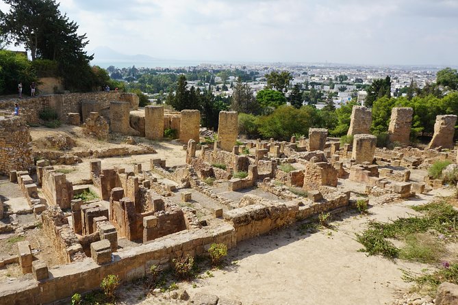 Self guided bike tour of Carthage archeological site - How this Carthage bike tour actually works in real life