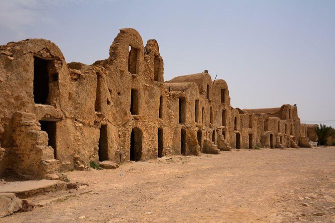Tataouine - Chenini 1 day: Discovery of Ksours and Berber villages - Mosque Visit: Cultural Context You Should Approach With Respect