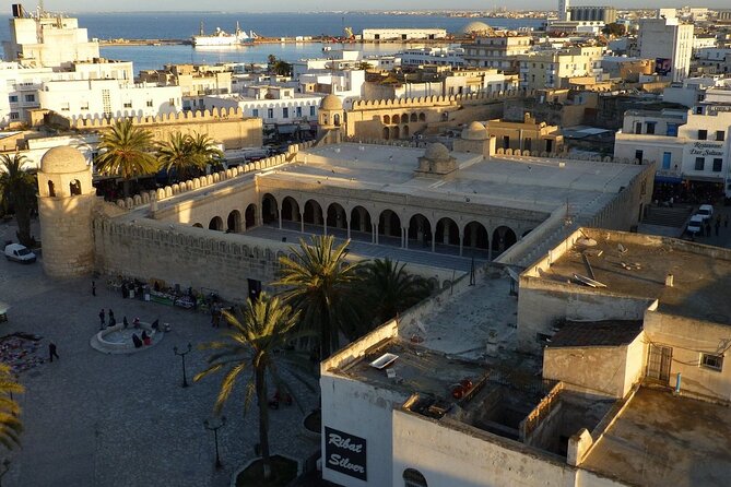 The Best of Tunisia, 3 Days Guided Tour with Lunch - The best part of La Goulette: that sea-side pause between big sights